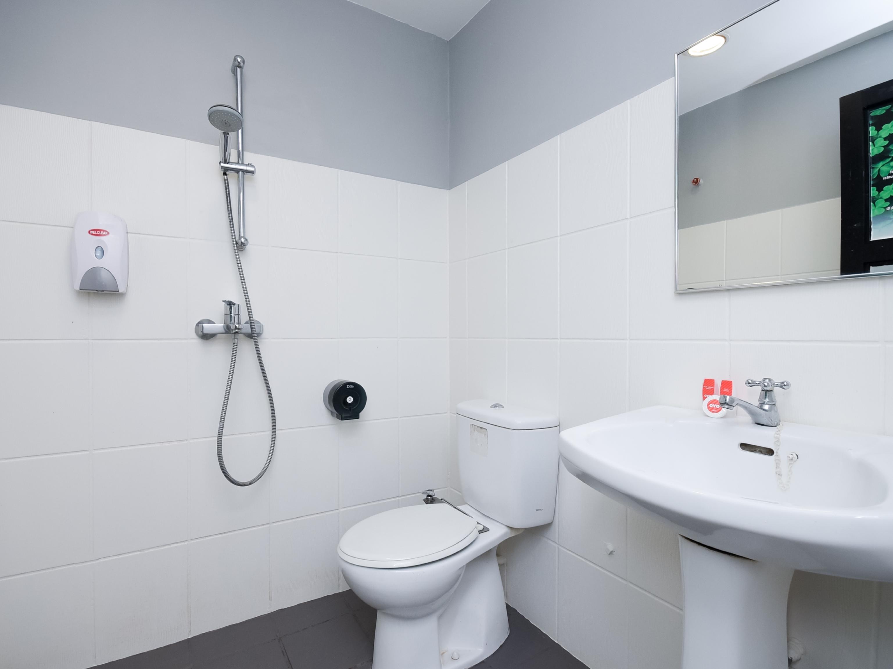 Super Oyo 89604 City Home Stay Miri Esterno foto