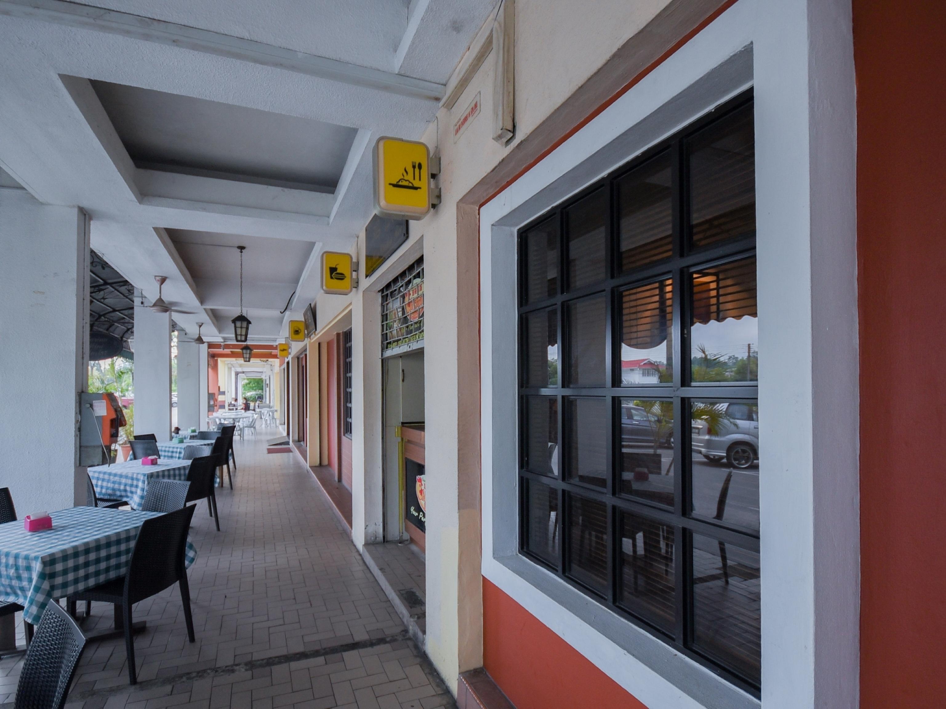 Super Oyo 89604 City Home Stay Miri Esterno foto