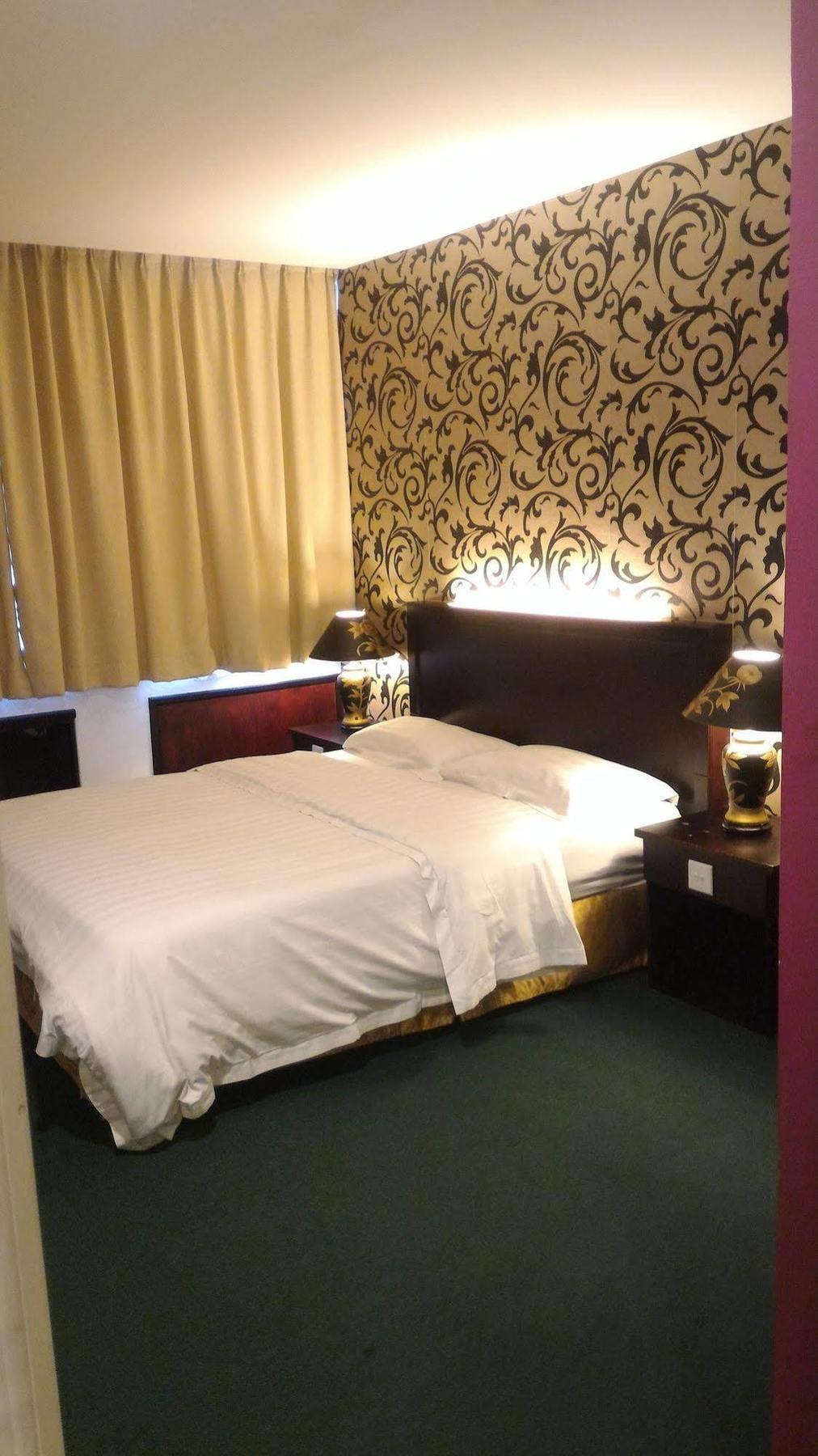 Super Oyo 89604 City Home Stay Miri Esterno foto