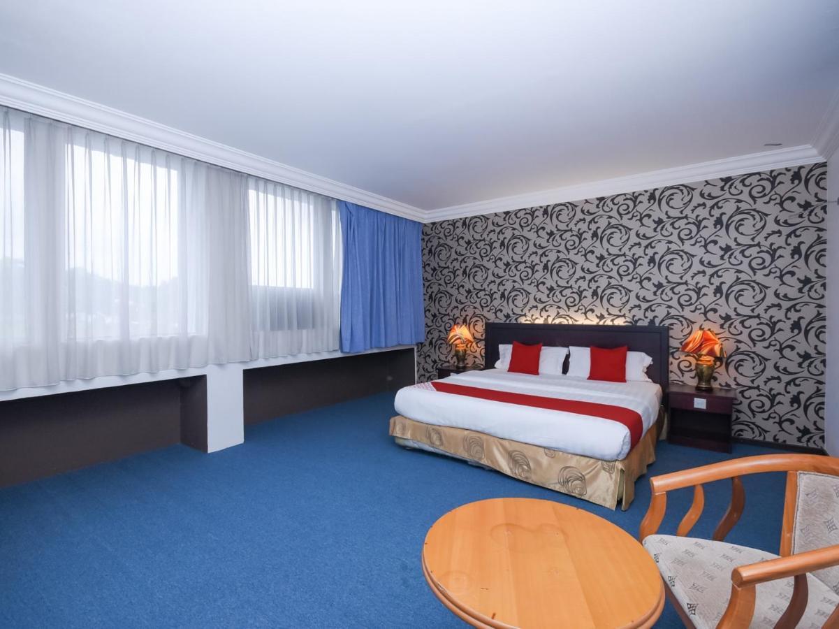 Super Oyo 89604 City Home Stay Miri Esterno foto