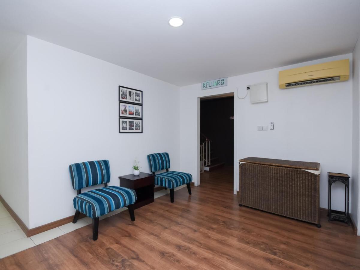 Super Oyo 89604 City Home Stay Miri Esterno foto