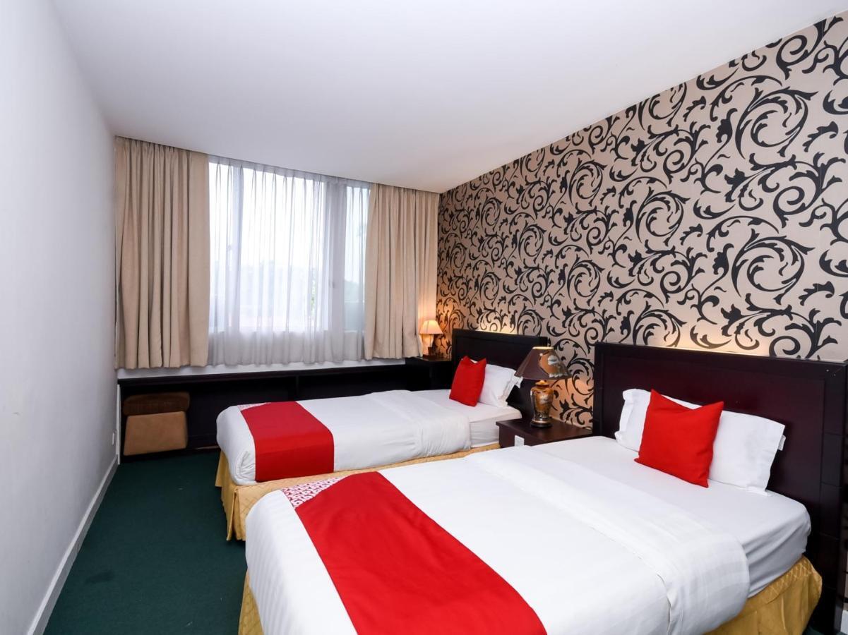 Super Oyo 89604 City Home Stay Miri Esterno foto