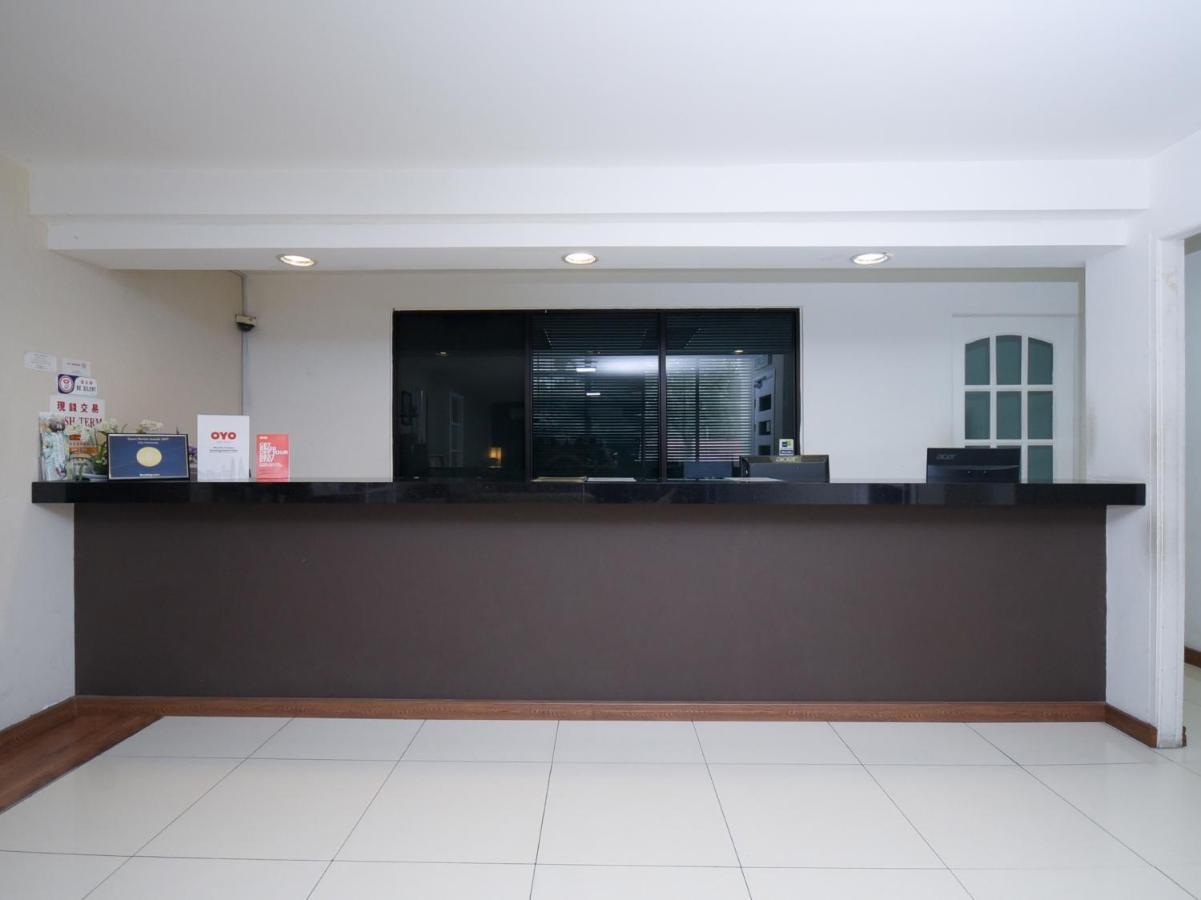 Super Oyo 89604 City Home Stay Miri Esterno foto